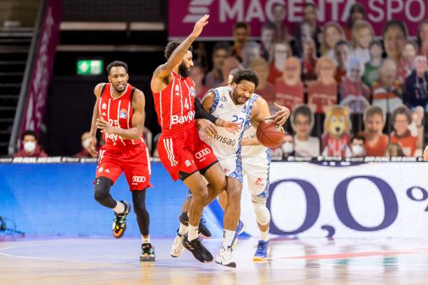 场上的沟通 场上的沟通