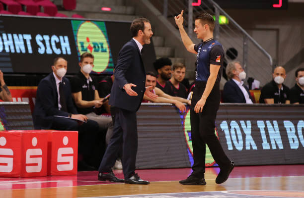 米兰的续约 米兰的续约