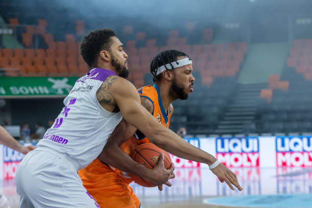 过层层选拔 过层层选拔