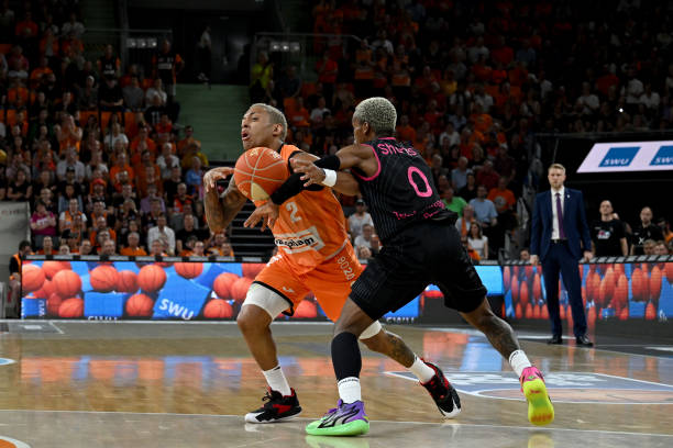 有时候结合 有时候结合