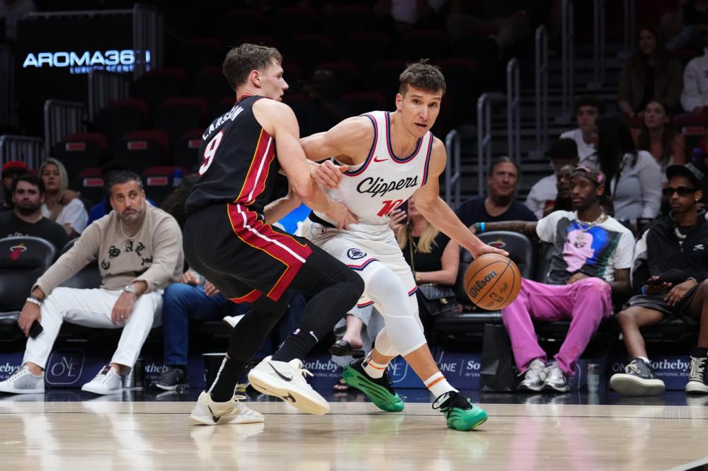 年轻阵容配 年轻阵容配